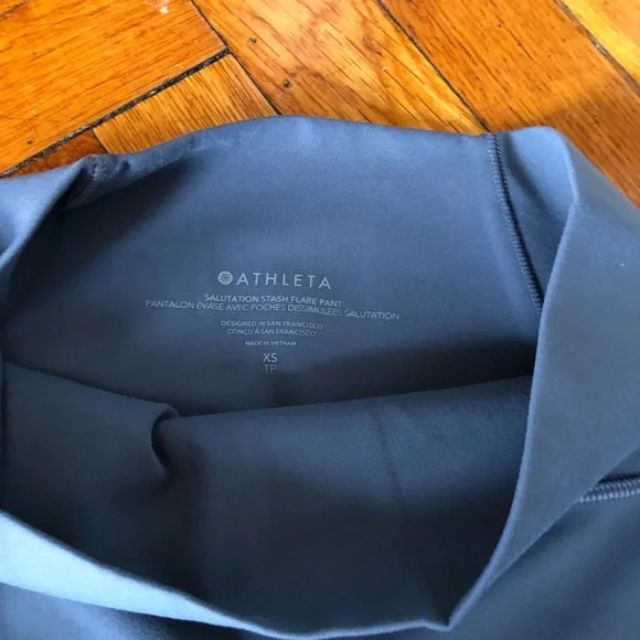 ATHLETA Salutation Stash Flare Pant - Picture 7 of 7